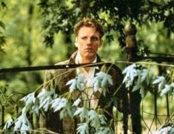 Photo 1: Garnet Montrose